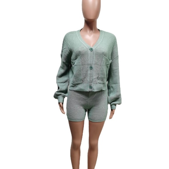 Two piece - Picture 3 of 6